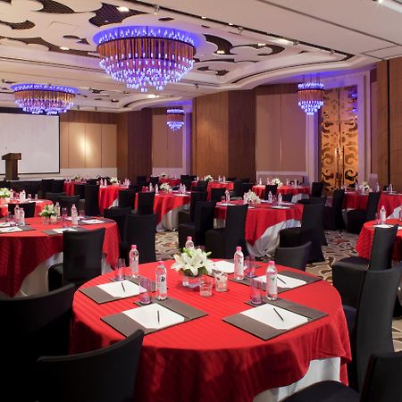 Crowne Plaza New Delhi Okhla By Ihg Nova Deli Facilidades foto The Grand Ballroom
