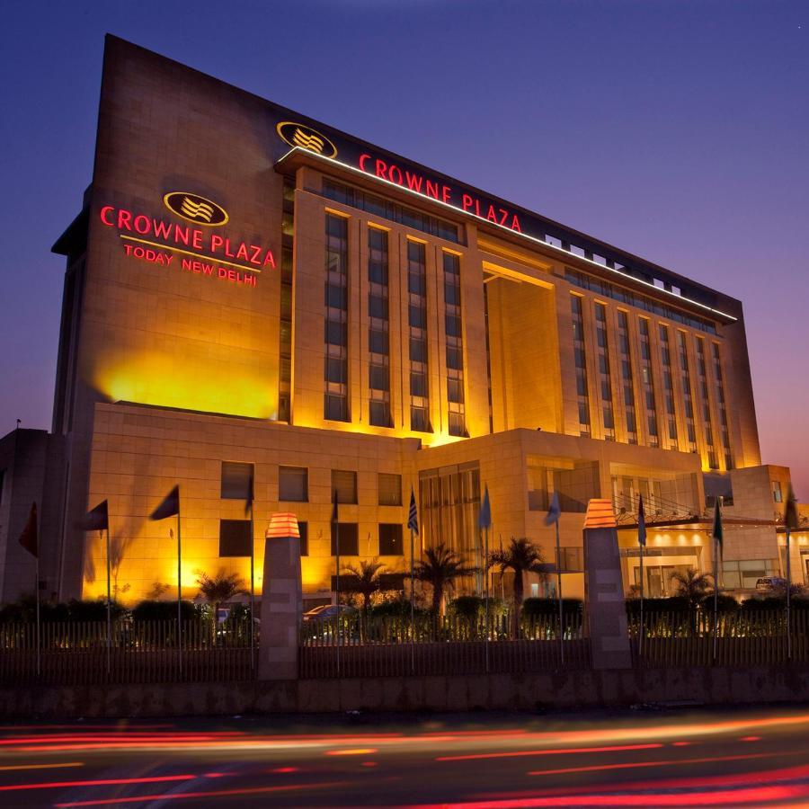 Crowne Plaza New Delhi Okhla By Ihg Nova Deli Exterior foto Crowne Plaza Hotel, New Delhi