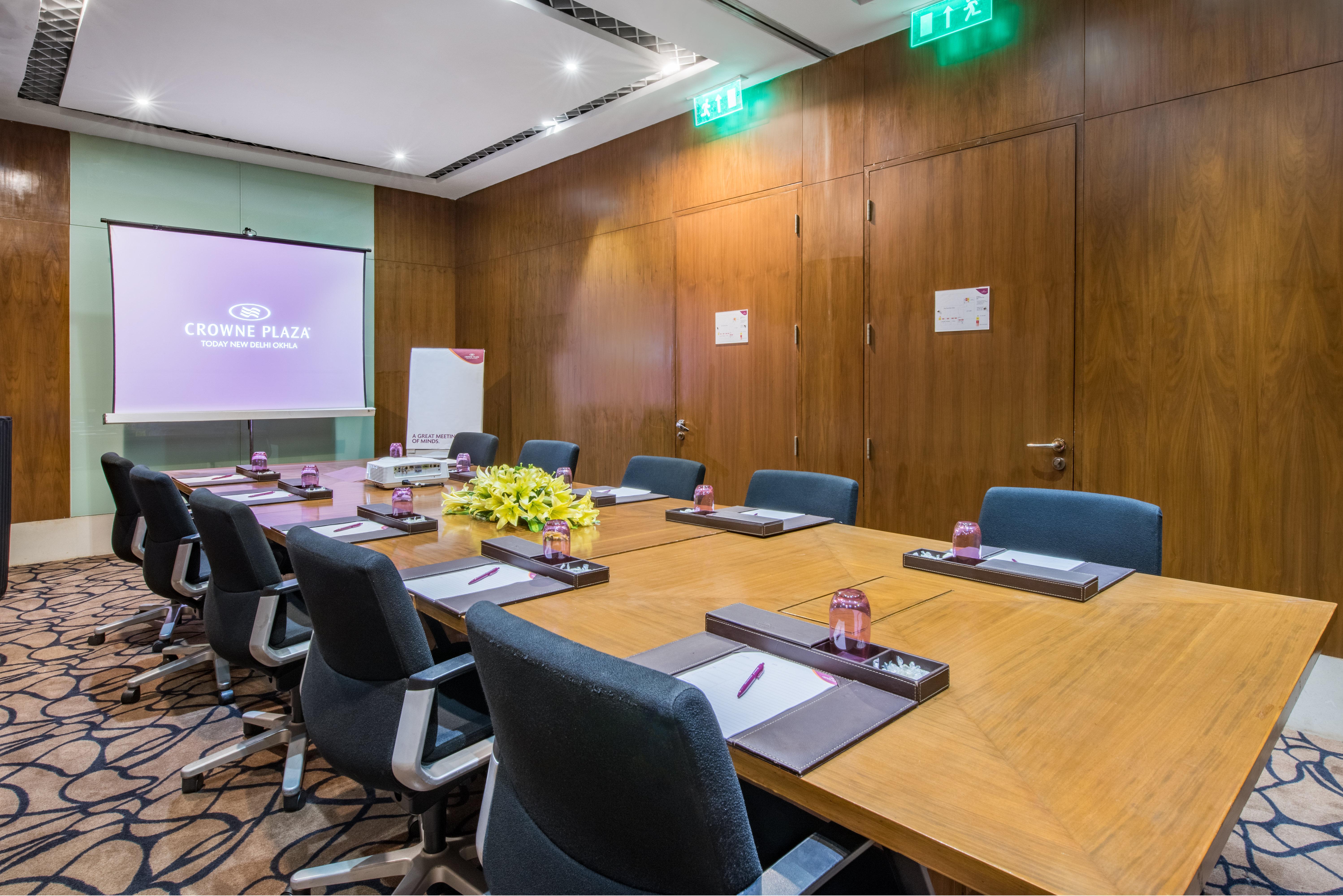 Crowne Plaza New Delhi Okhla By Ihg Nova Deli Exterior foto Meeting room