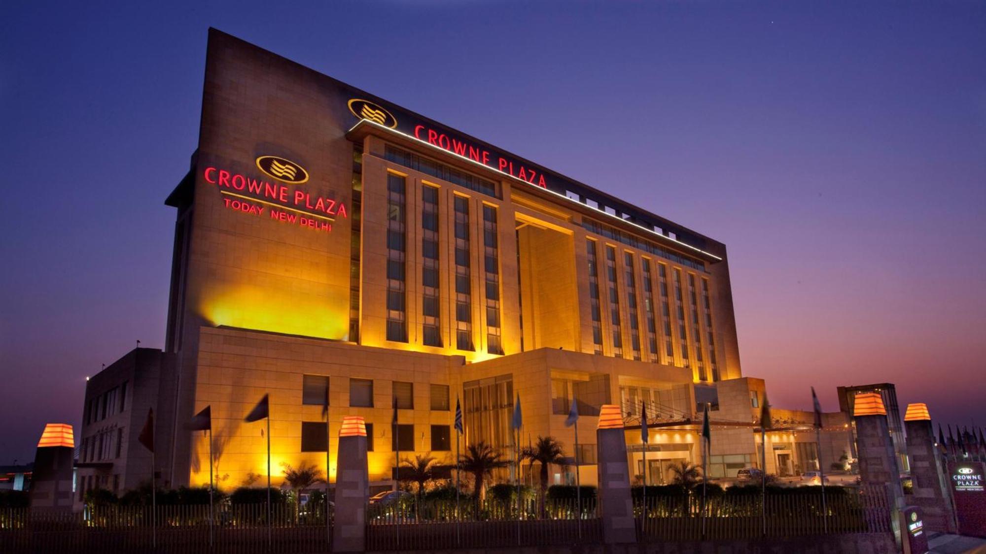 Crowne Plaza New Delhi Okhla By Ihg Nova Deli Exterior foto Crowne Plaza Hotel, New Delhi